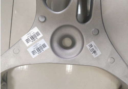 Strong adhesive label